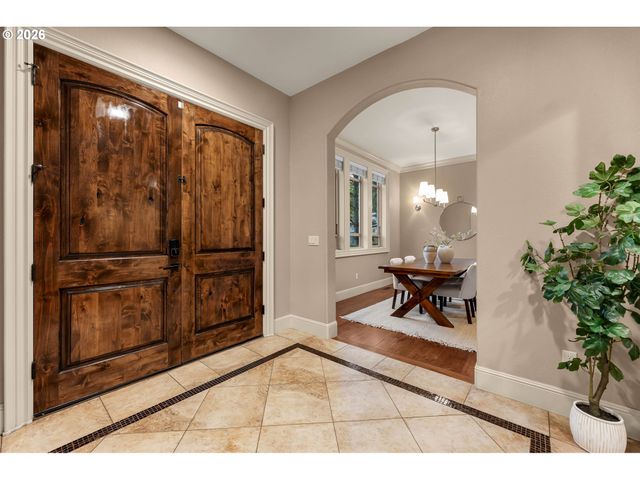 16025 Se PALERMO Ave, Happy Valley, OR 97086