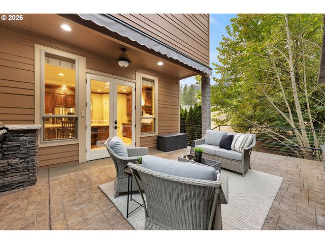 16025 Se PALERMO Ave, Happy Valley, OR 97086