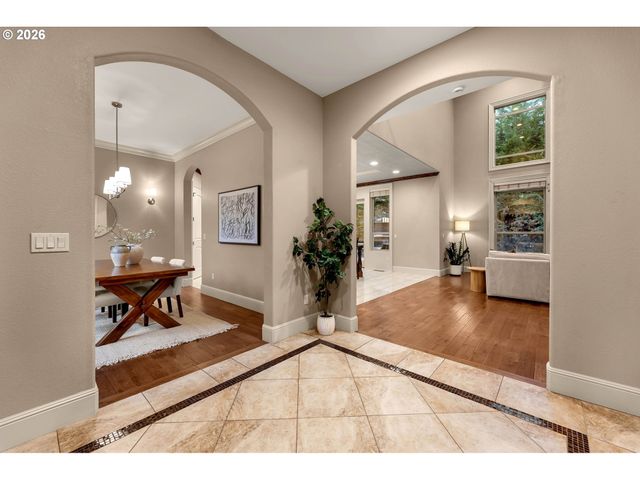16025 Se PALERMO Ave, Happy Valley, OR 97086