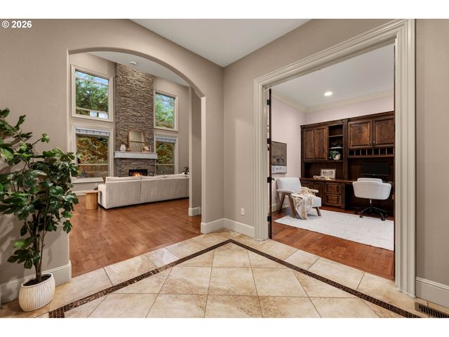 16025 Se PALERMO Ave, Happy Valley, OR 97086