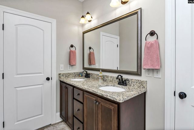 110 Bridgeport Lane, Lexington, SC 29072