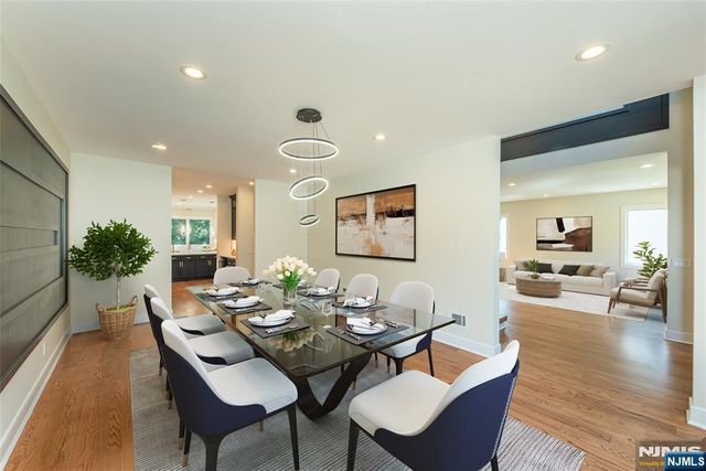 778 Wynetta Place, Paramus, NJ 07652