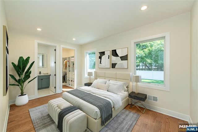 778 Wynetta Place, Paramus, NJ 07652