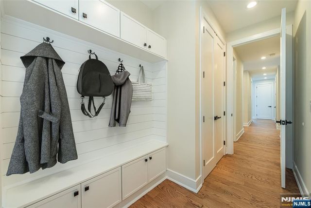 778 Wynetta Place, Paramus, NJ 07652