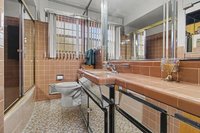 14051 Cloverdale Street, Oak Park City, MI 48237