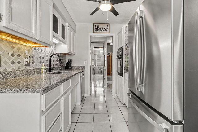 14051 Cloverdale Street, Oak Park City, MI 48237