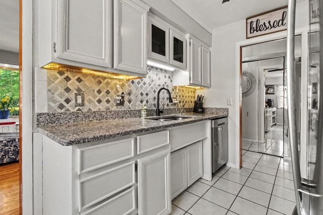 14051 Cloverdale Street, Oak Park City, MI 48237