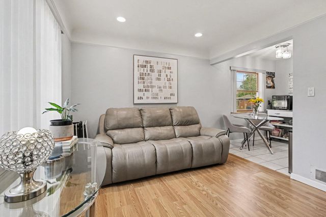 14051 Cloverdale Street, Oak Park City, MI 48237