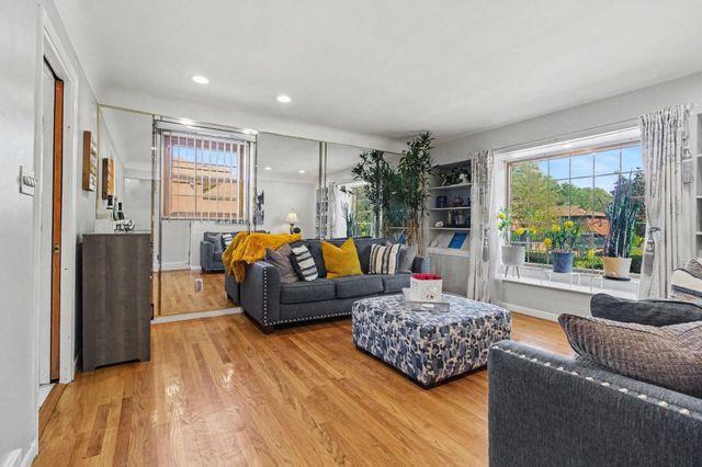 14051 Cloverdale Street, Oak Park City, MI 48237