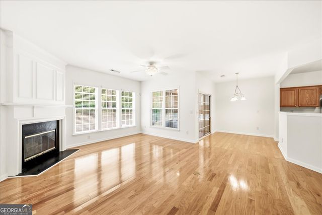 136 Churchcliff Drive, Woodstock, GA 30188