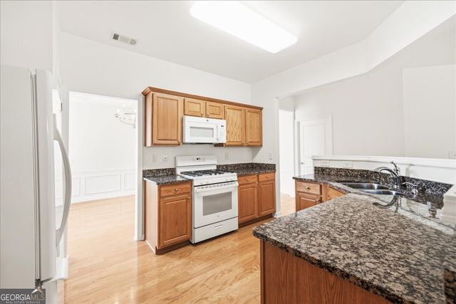 136 Churchcliff Drive, Woodstock, GA 30188