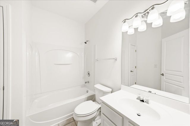 136 Churchcliff Drive, Woodstock, GA 30188