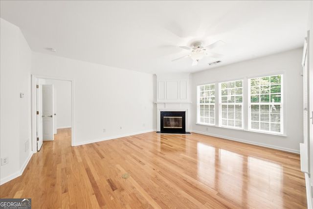 136 Churchcliff Drive, Woodstock, GA 30188