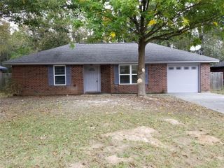 237 N Forest Drive, Willis, TX 77378