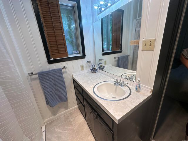 32 Shannon Drive, Mcgehee, AR 71654