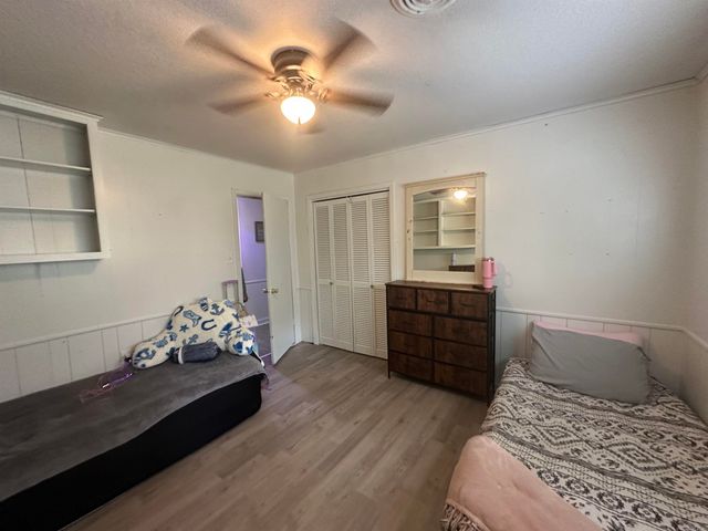 32 Shannon Drive, Mcgehee, AR 71654