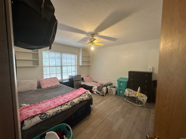 32 Shannon Drive, Mcgehee, AR 71654