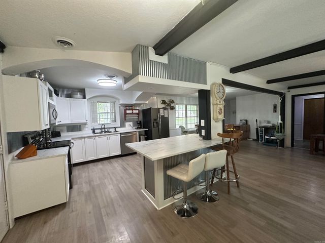 32 Shannon Drive, Mcgehee, AR 71654