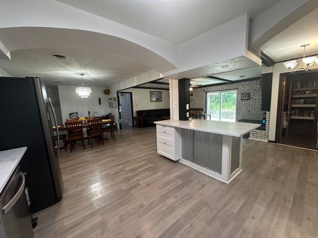 32 Shannon Drive, Mcgehee, AR 71654