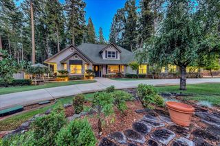 13845 Golden Lily Ct, Grass Valley, CA 95945