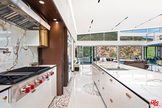 5416 Horizon Drive, Malibu, CA 90265