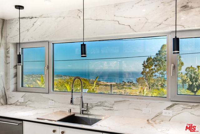 5416 Horizon Drive, Malibu, CA 90265