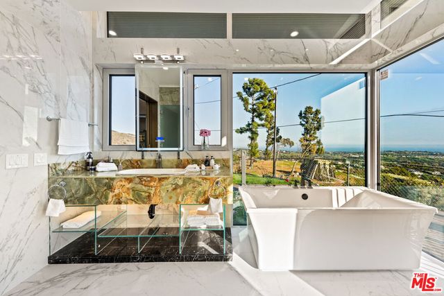 5416 Horizon Drive, Malibu, CA 90265