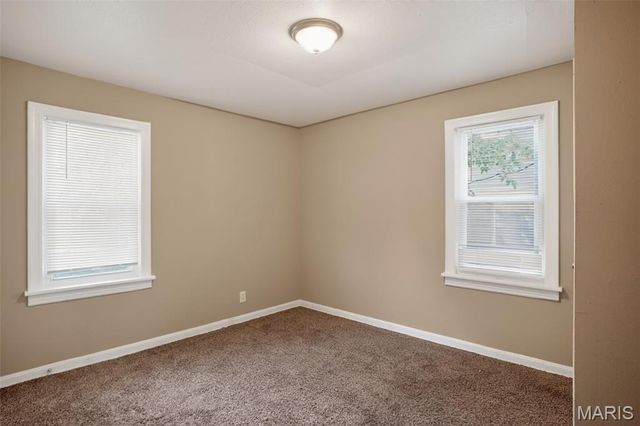 6652 Thurston Avenue, St Louis, MO 63134