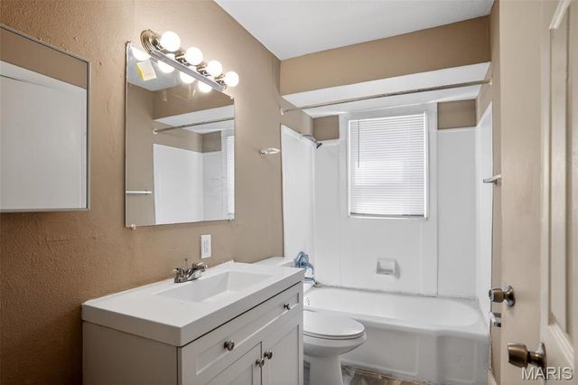 6652 Thurston Avenue, St Louis, MO 63134