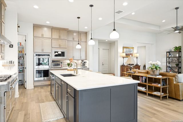 102 Cascada, Boerne, TX 78006