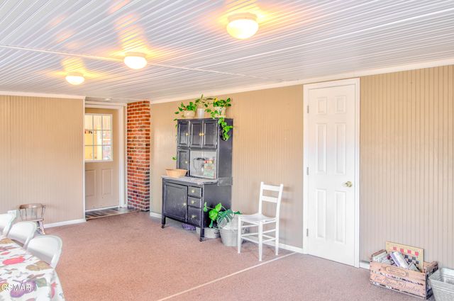 500 Allison Town Road, Philadelphia, TN 37846