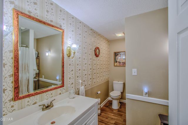 500 Allison Town Road, Philadelphia, TN 37846