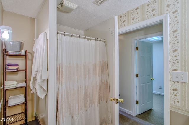 500 Allison Town Road, Philadelphia, TN 37846