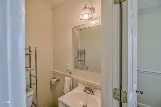 500 Allison Town Road, Philadelphia, TN 37846