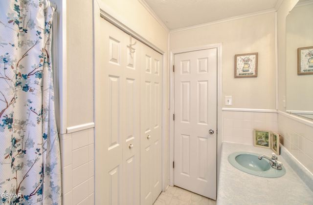 500 Allison Town Road, Philadelphia, TN 37846