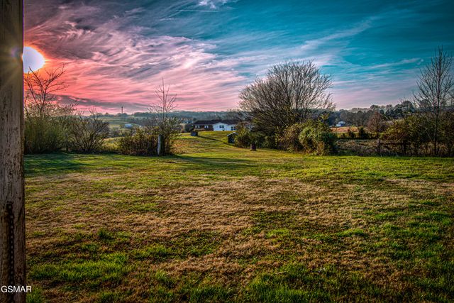 500 Allison Town Road, Philadelphia, TN 37846