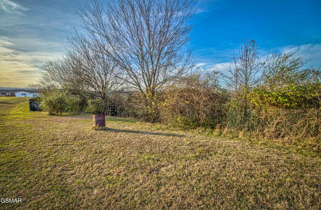 500 Allison Town Road, Philadelphia, TN 37846