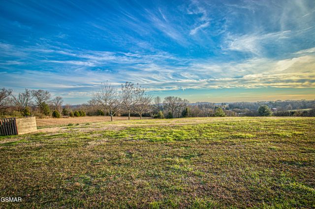 500 Allison Town Road, Philadelphia, TN 37846