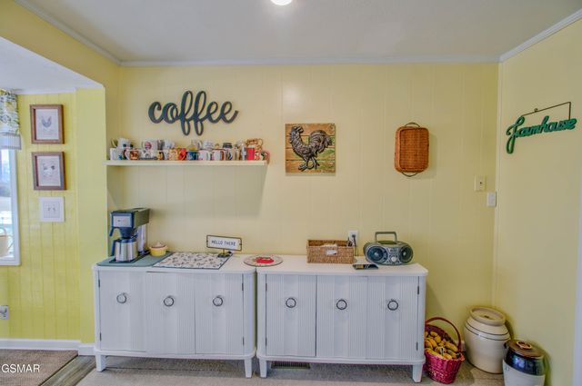 500 Allison Town Road, Philadelphia, TN 37846