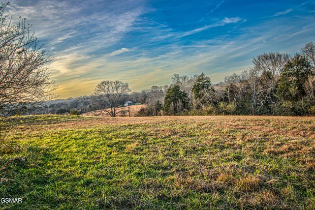 500 Allison Town Road, Philadelphia, TN 37846