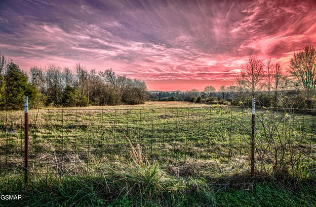 500 Allison Town Road, Philadelphia, TN 37846