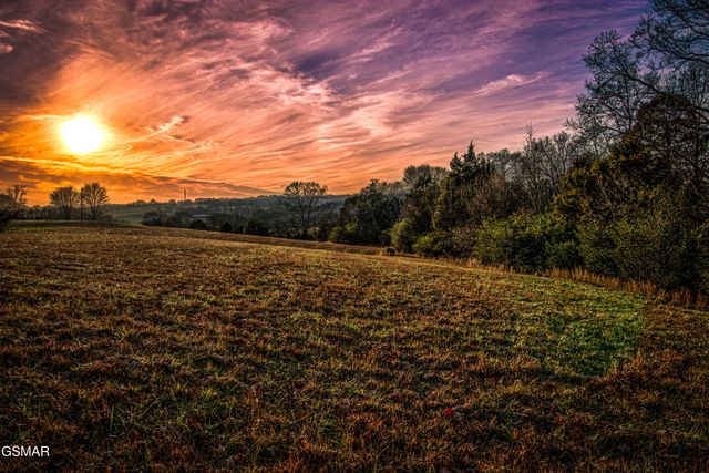 500 Allison Town Road, Philadelphia, TN 37846