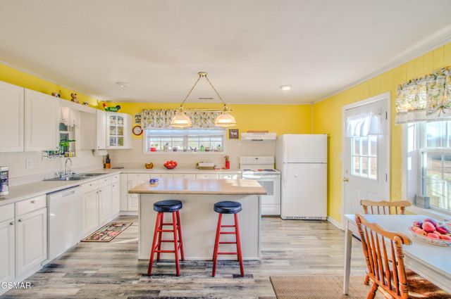 500 Allison Town Road, Philadelphia, TN 37846