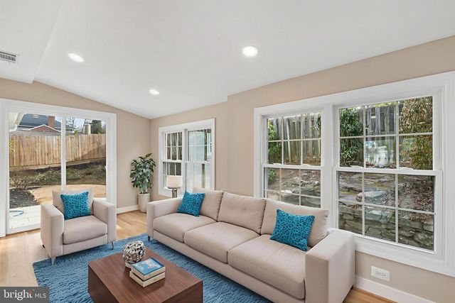 6216 MASSACHUSETTS AVE, Bethesda, MD 20816