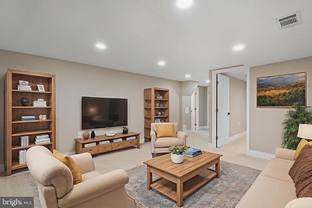 6216 MASSACHUSETTS AVE, Bethesda, MD 20816