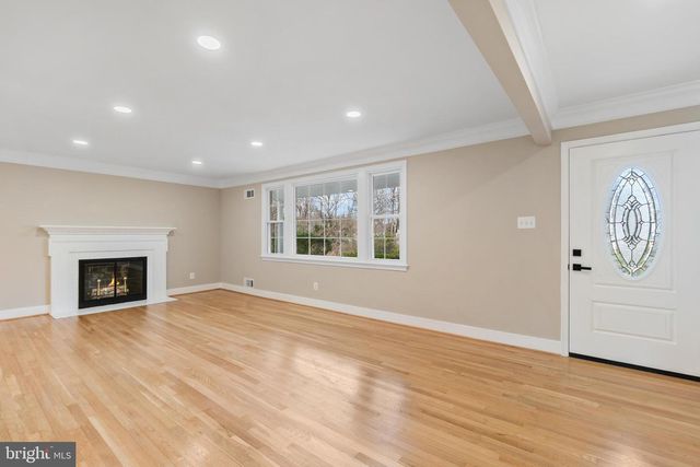 6216 MASSACHUSETTS AVE, Bethesda, MD 20816