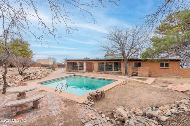 5374 E Spring Road, Hereford, AZ 85615