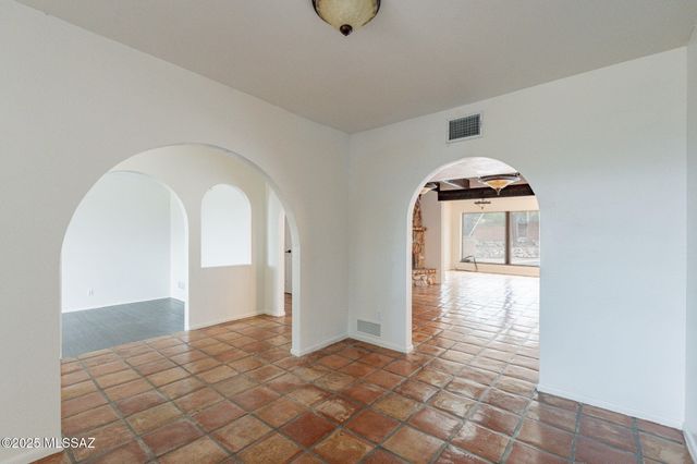 5374 E Spring Road, Hereford, AZ 85615