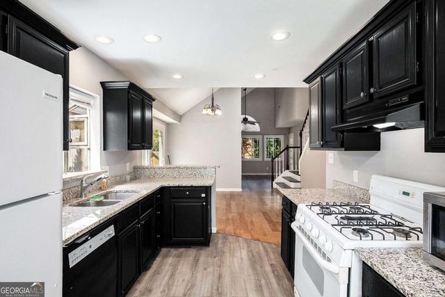 1264 Watercrest Circle, Lawrenceville, GA 30043