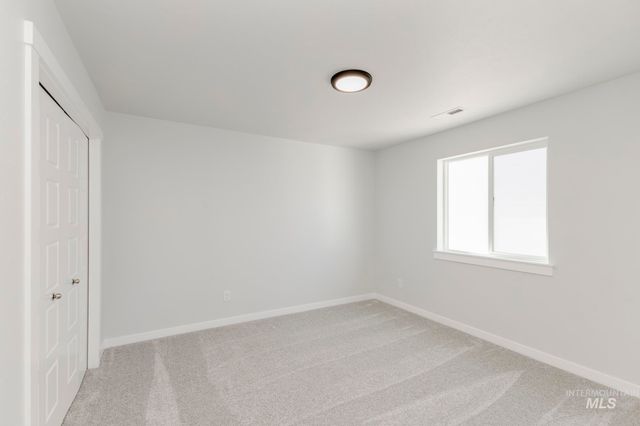 6515 W Plateau Creek Dr, Meridian, ID 83646